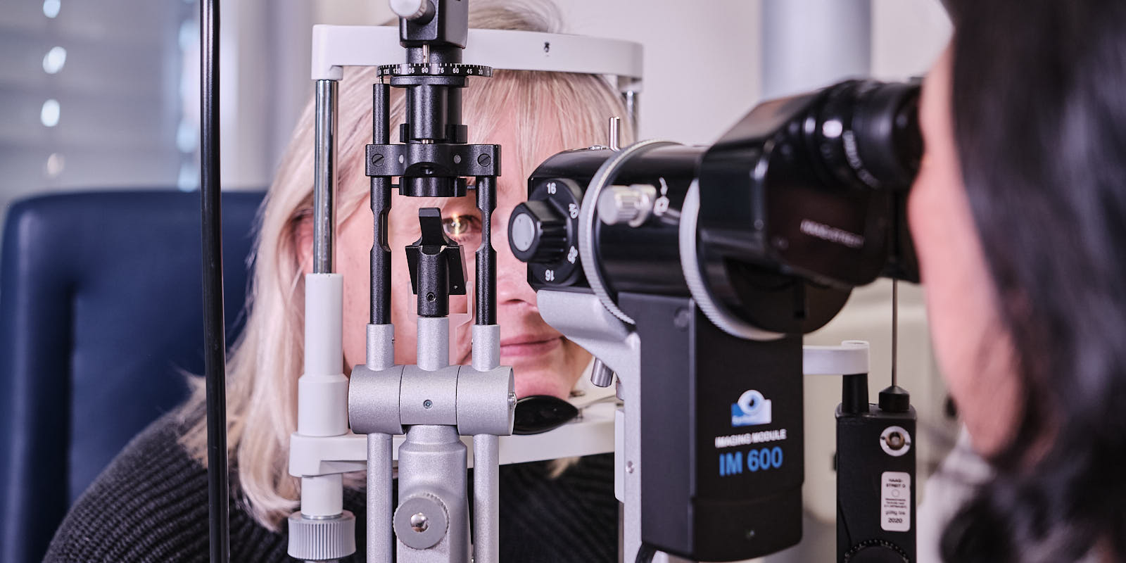 Augenarztpraxis Dr. Lê-Ruppert - Meckenhein - Untersuchung an der Spaltlampe